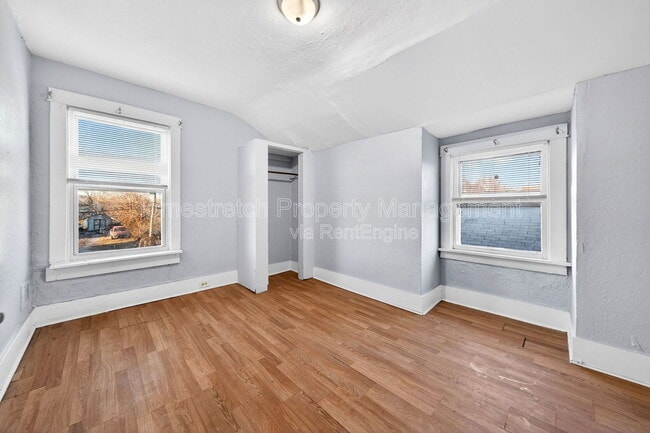 Building Photo - 4555 Ruskin Ave