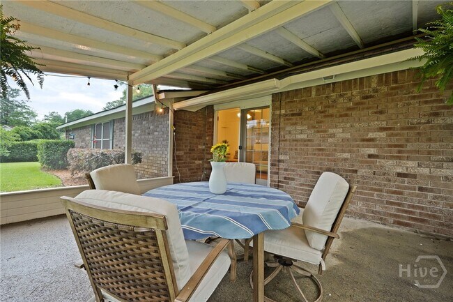 Building Photo - 609 Indigo Cir