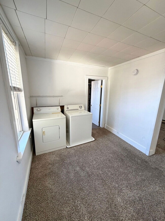 Building Photo - 38 N Charlotte St