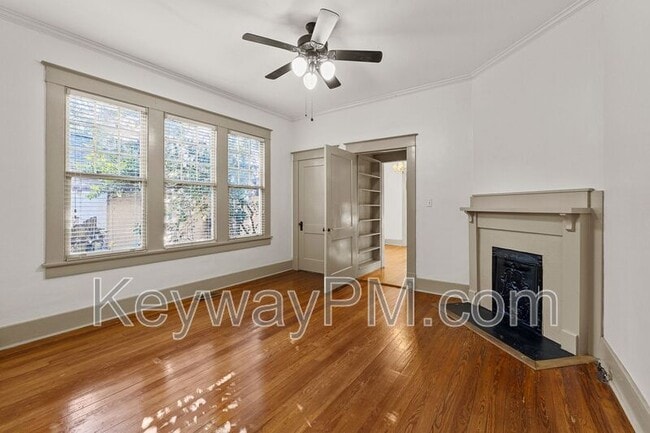 Building Photo - 108 4th St