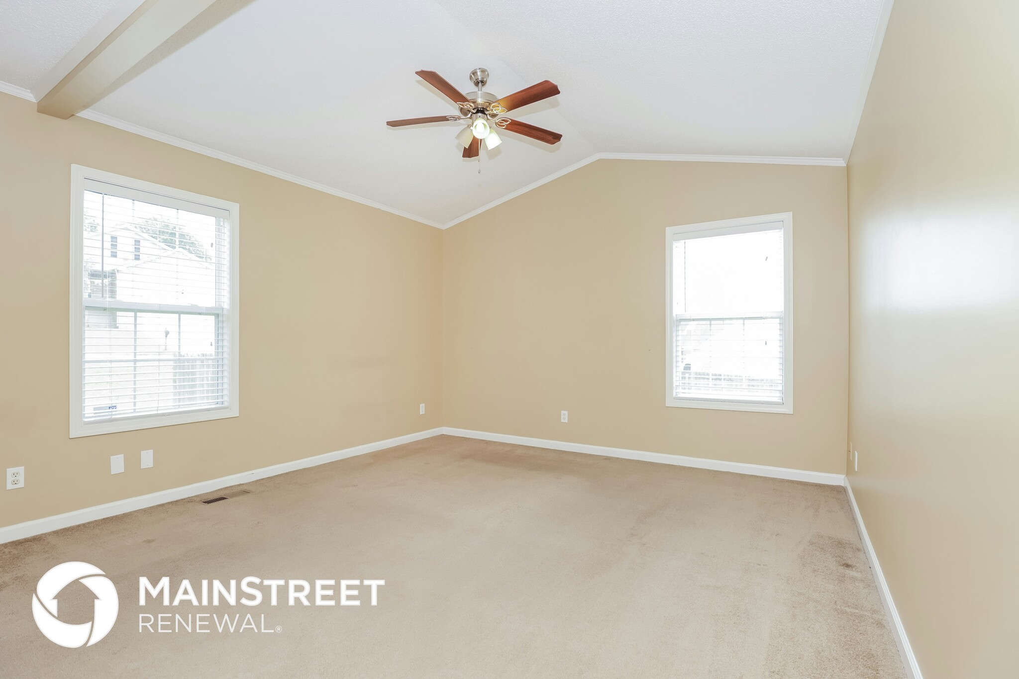 Building Photo - 701 Comanche Ct