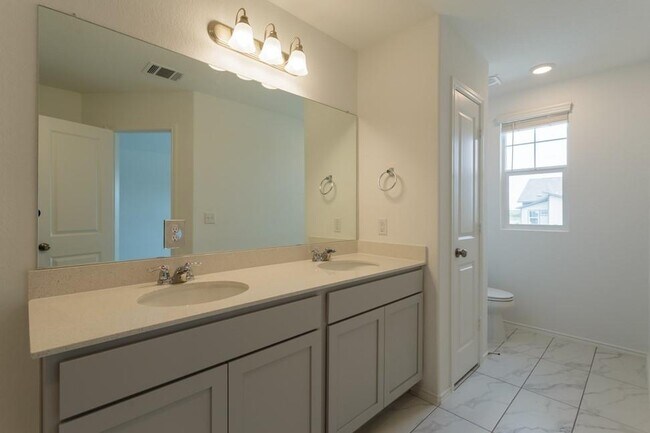 Building Photo - 7237 Spotted Leaf Wy