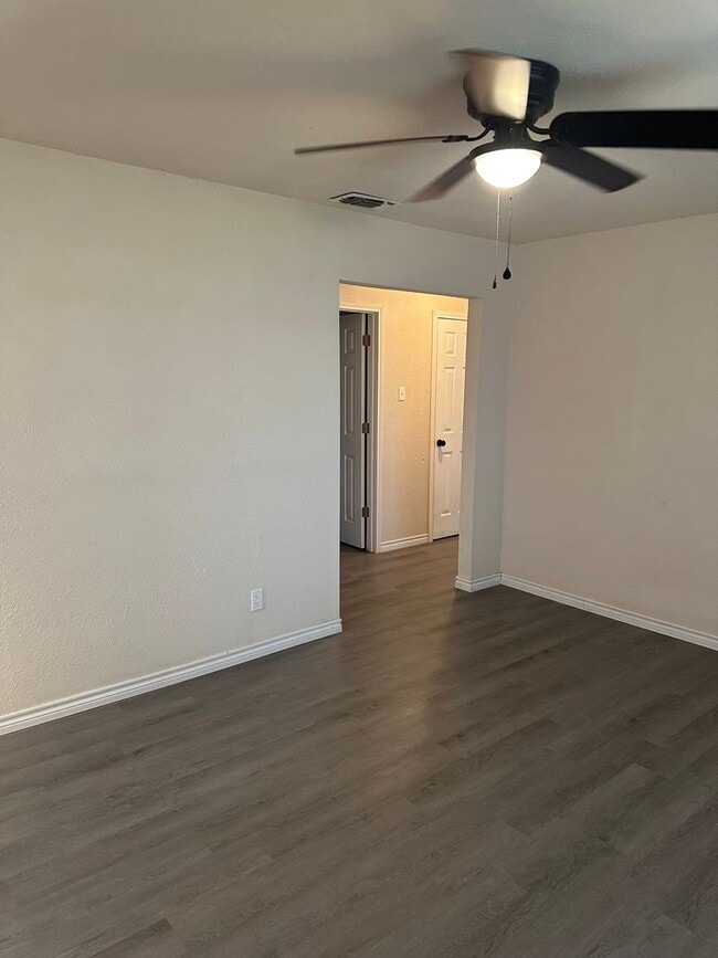 Building Photo - 2bd/1ba in Killeen Accepting Section 8