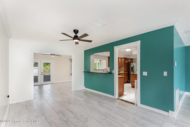 Building Photo - 1241 Riviera Dr NE
