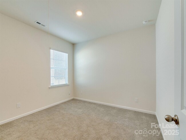 Building Photo - 3721 Stanley Crk Dr