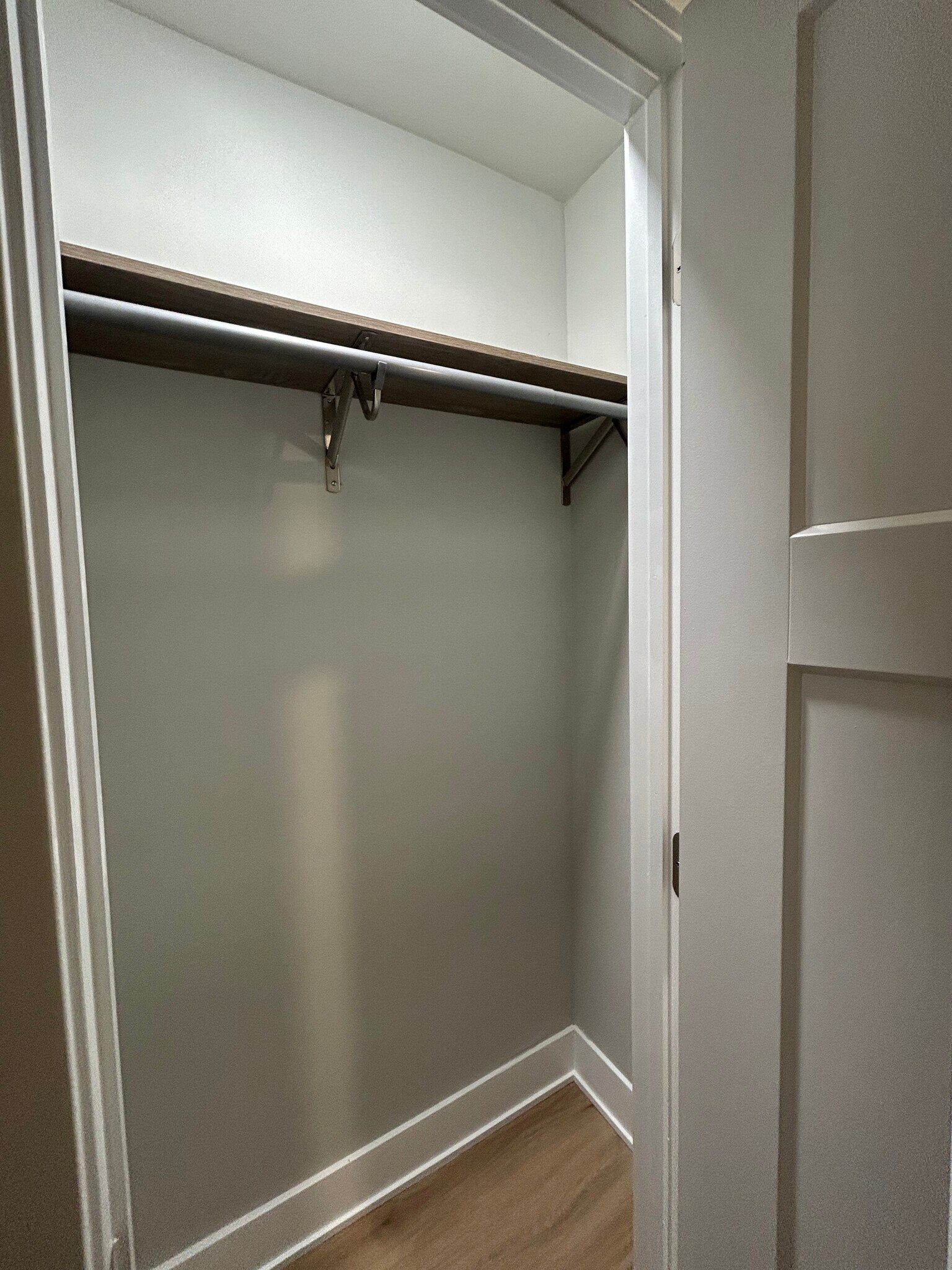 Building Photo - 1254 N La Salle Dr