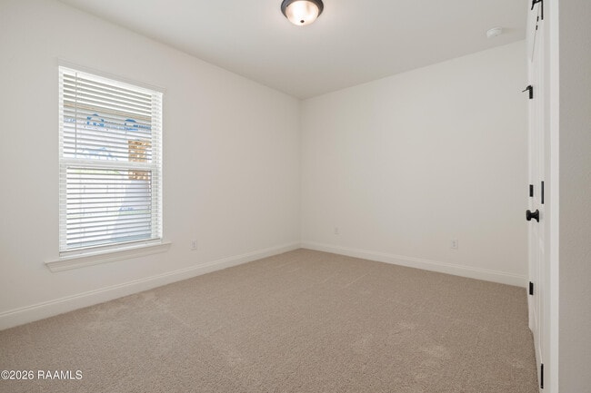 Building Photo - 107 Lotus Ln