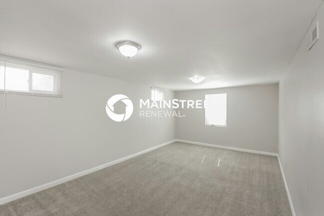 Building Photo - 4 Bedroom Pet-Friendly Home in DENVER, CO ...