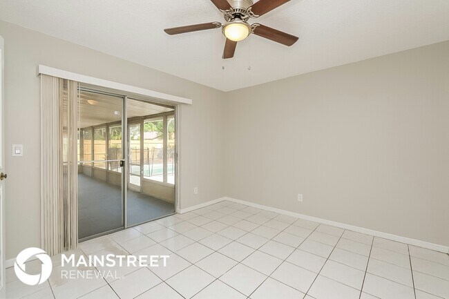 Building Photo - 3103 Apricot St
