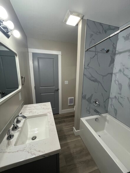 Primary Bathroom - 503 Colorado St