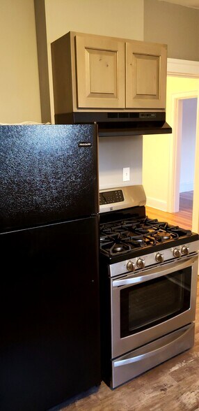 Kitchen - 314 w clinton st