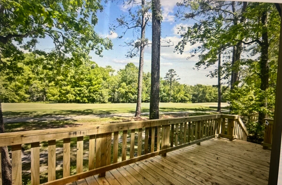 Building Photo - 665 N Beau Chene Dr