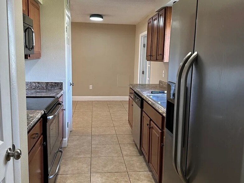 Building Photo - 1117 Princewood Dr