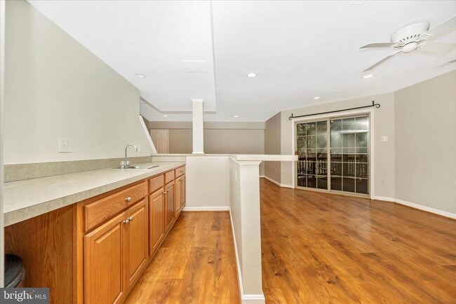 Building Photo - 6976 Meadowpoint Terrace