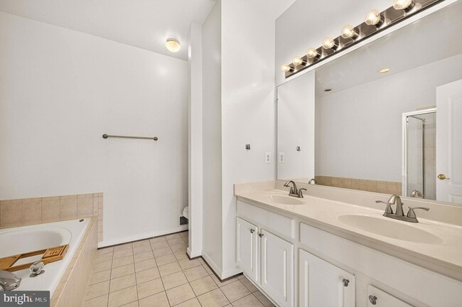Building Photo - 6805 Oregano Ln