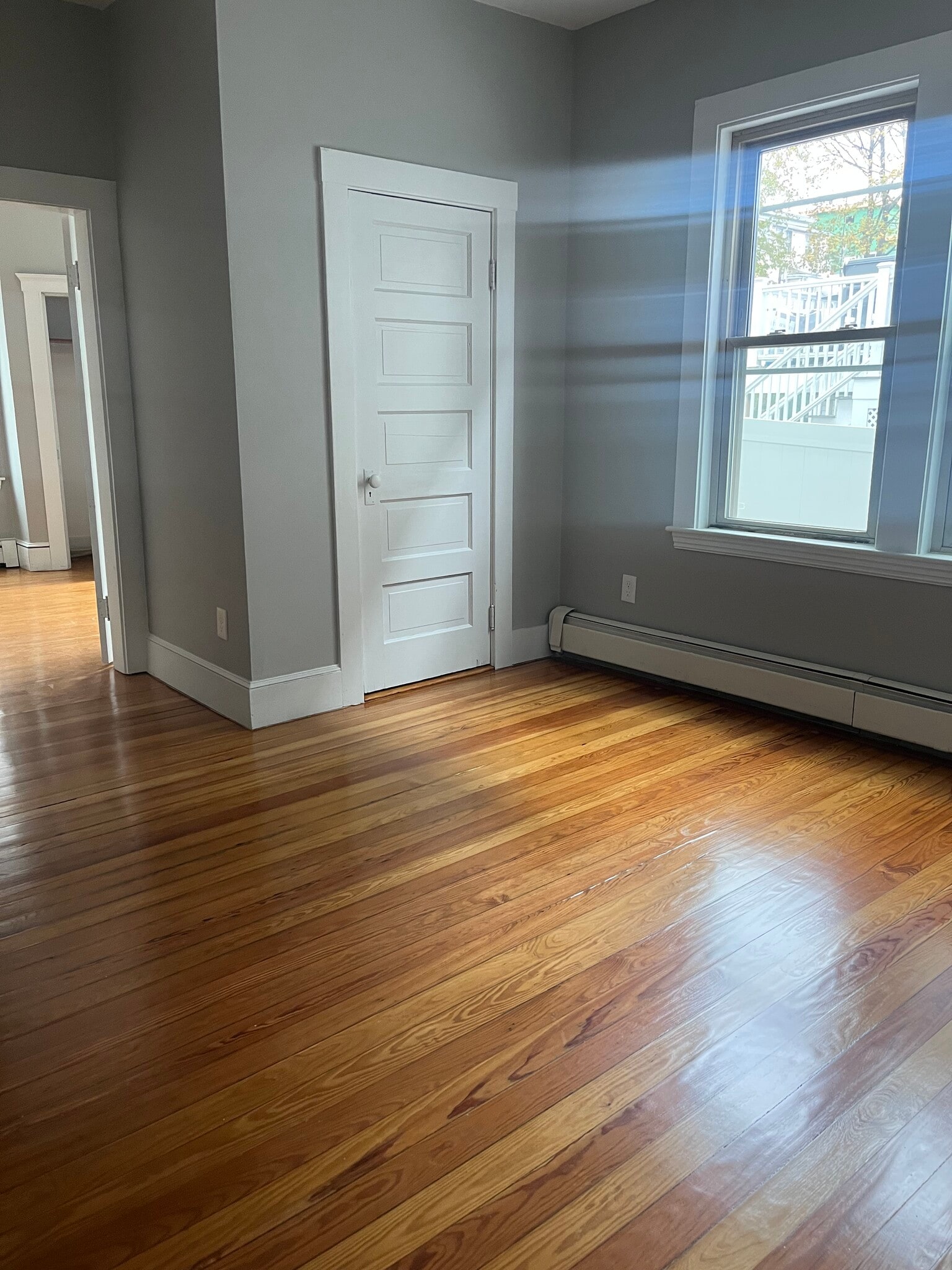 Building Photo - 10 Wakefield Ave