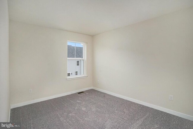 Building Photo - 708 Platinum Dr