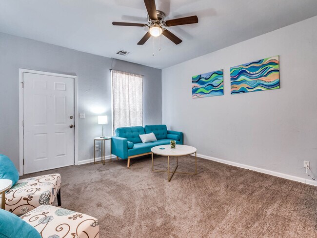 Building Photo - 1720 NW 30th St