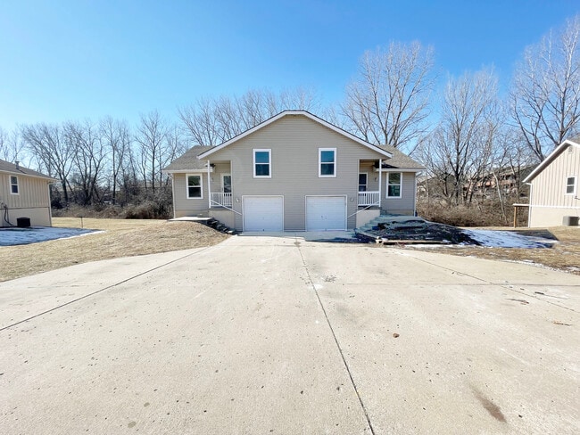 Building Photo - 7104 Orchard Ct