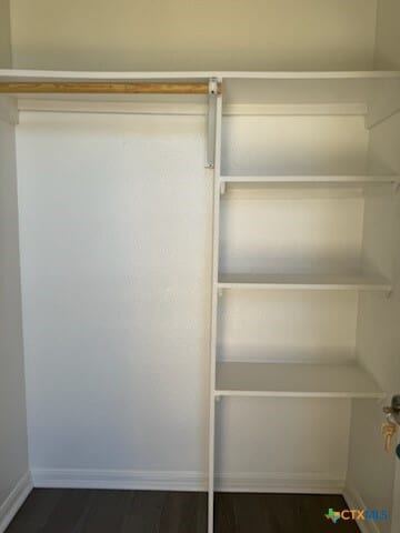 Building Photo - 1815 Cedarhill Dr