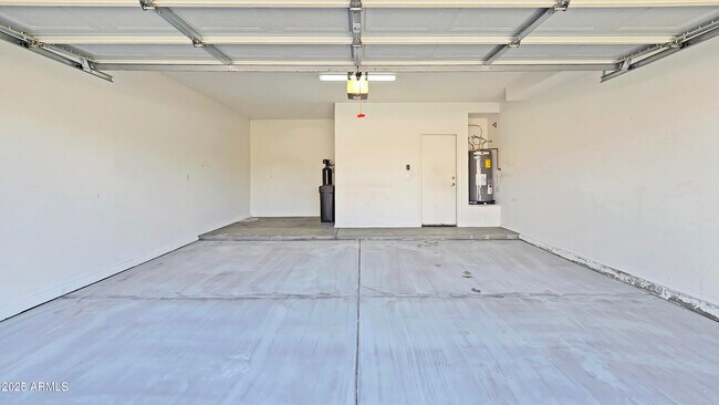 Building Photo - 16233 W Miami St