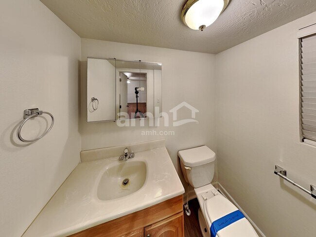 Building Photo - 11888 Aztec Rd