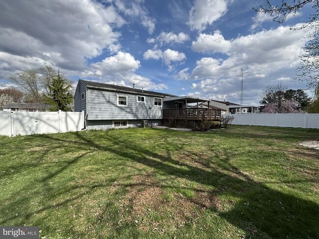 Building Photo - 30 Estate Rd