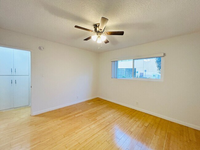 Building Photo - Durango