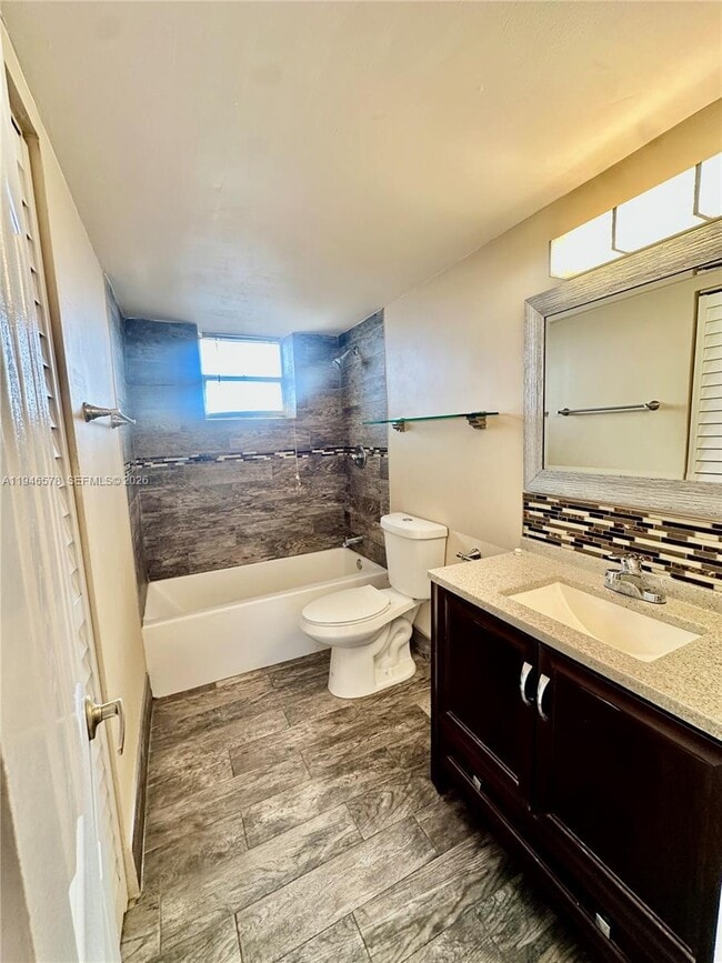 Building Photo - 2903 N Miami Beach Blvd