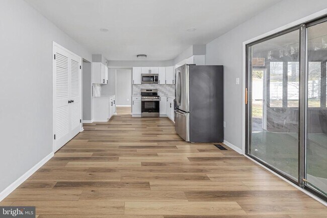 Building Photo - 78 Abbington Ln