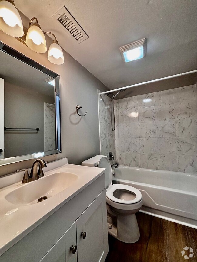 Building Photo - Spacious 2 bedroom in peaceful Kettering n...