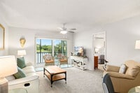 Building Photo - 138 Cypress Ln