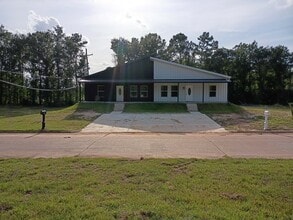 Building Photo - 984 Dundee Dr