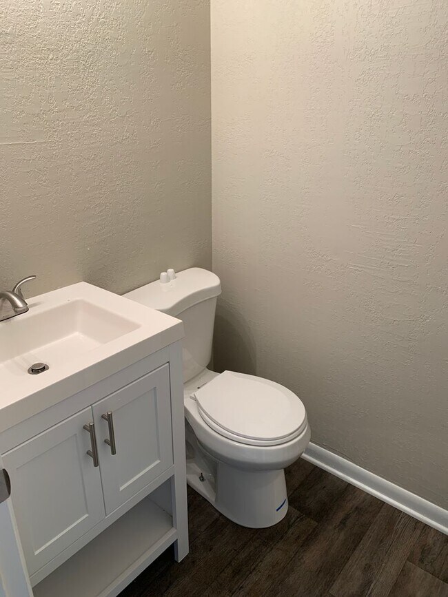 Building Photo - 4737 Javelin Dr