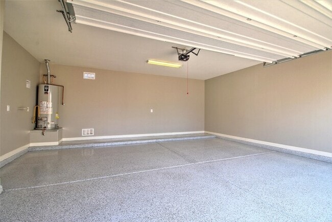 Building Photo - Highly sought neighborhood, stunning home!
