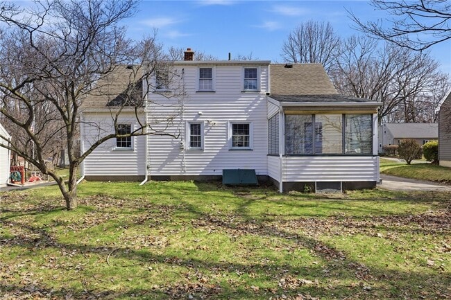 Building Photo - 37 Oakmount Dr