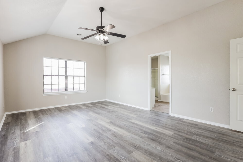 Building Photo - 2209 SW 135th Pl