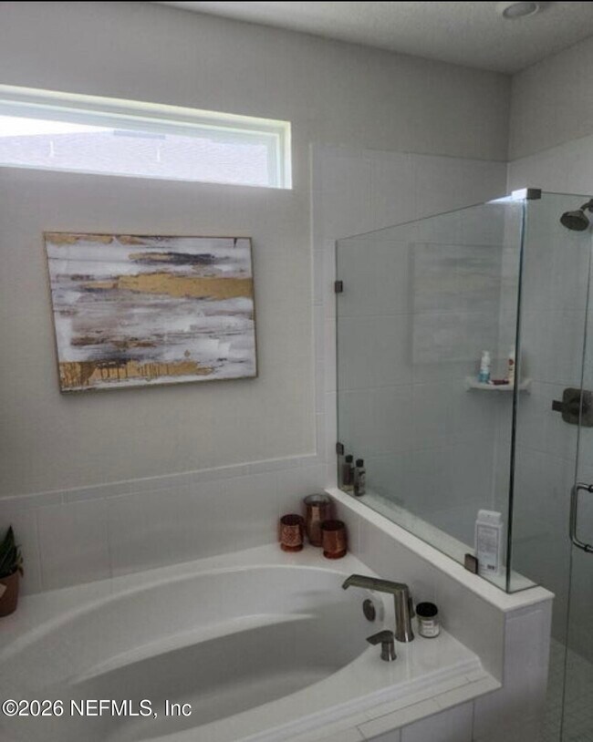 Building Photo - 3399 Kindlewood Dr