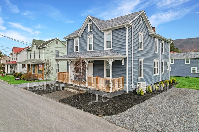 Building Photo - 14208 Temple St