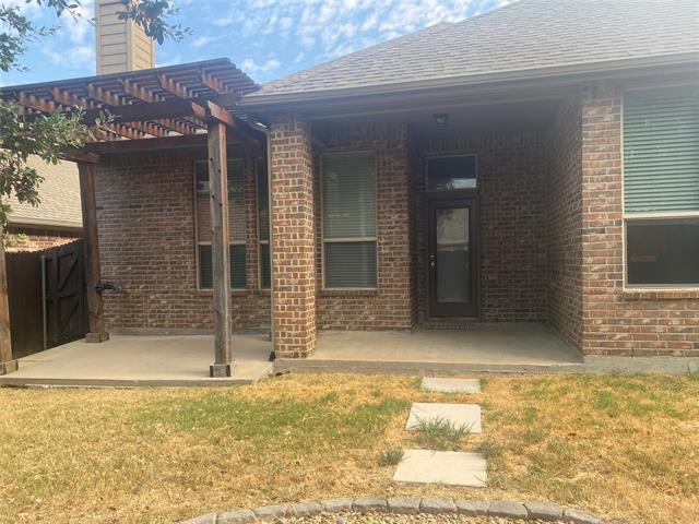 Building Photo - 2712 Lake Ridge Dr