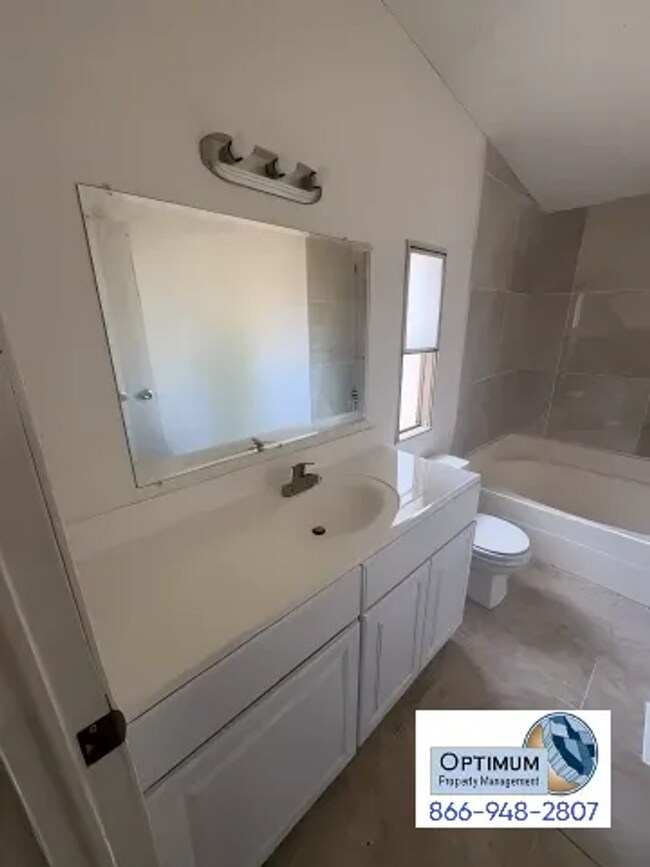 Building Photo - Fully Remodeled 3BD/2BA Home on Spacious Lot