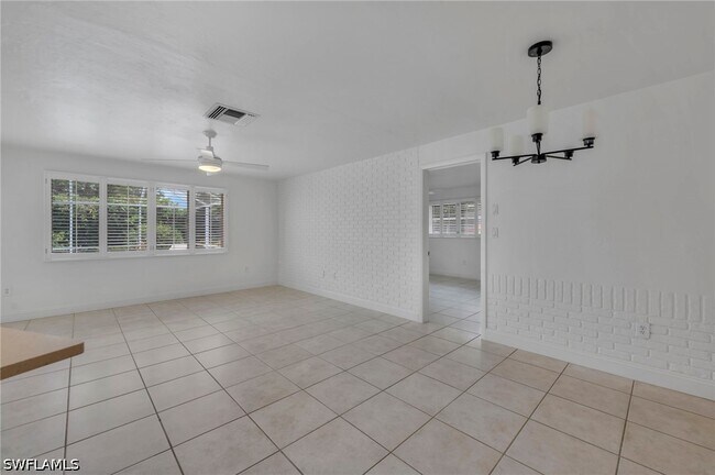 Building Photo - 656 Binnacle Dr