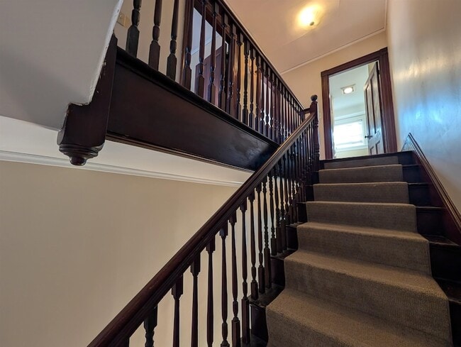 Building Photo - 204 Rockland St