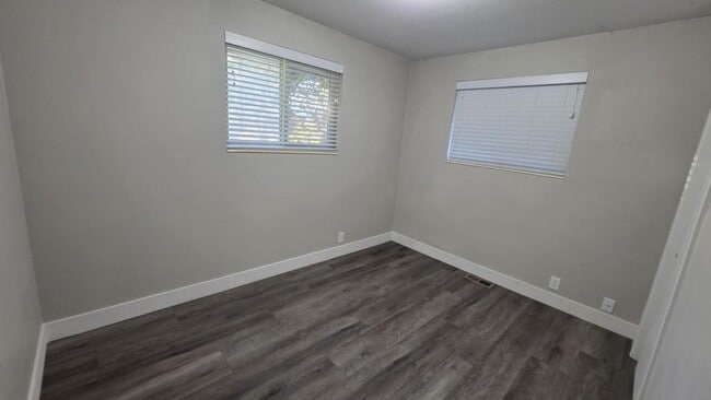 Building Photo - 321 S 300 W