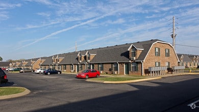 Building Photo - Fairway Meadows