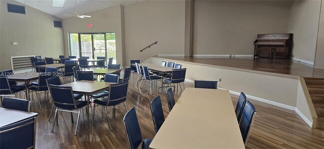 Building Photo - 8310 Sands Point Blvd