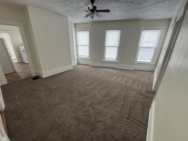 Building Photo - nbr142