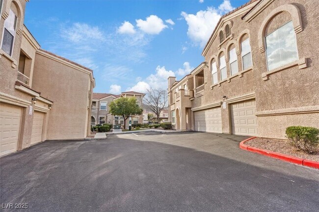 Primary Photo - 10550 W Alexander Rd