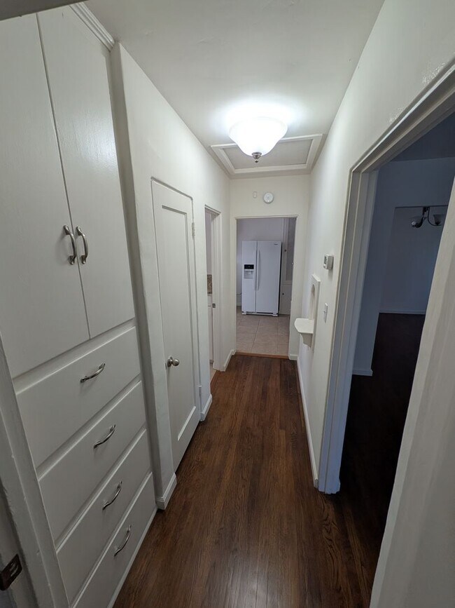 Building Photo - PC - 6673-6675 Amherst