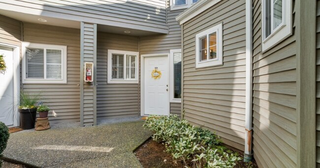 Building Photo - 22727 4th Ave W